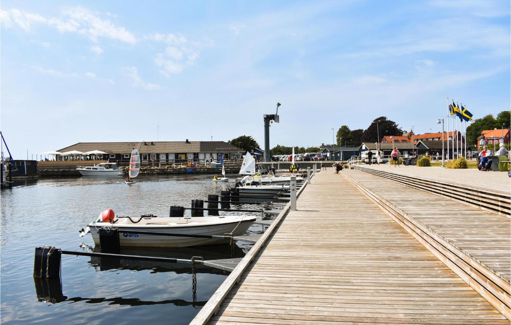 1 Bedroom Amazing In Huoneisto